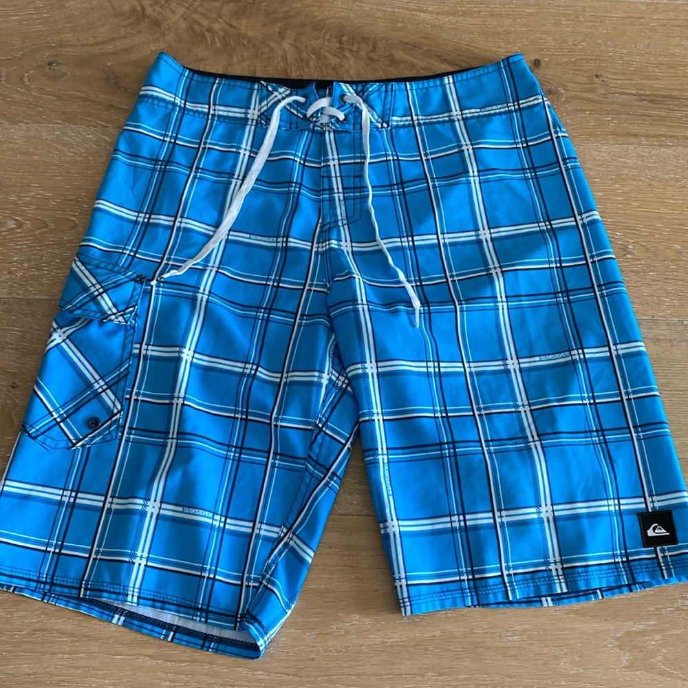 MENS QUIKSILVER SWIM TRUNKS (30/Med)